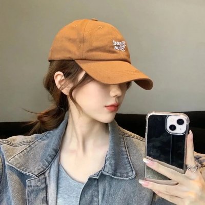 年轻女孩爱过来